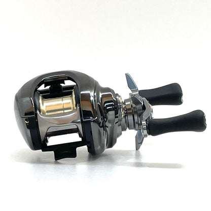 【フィッシング/釣り/釣具/リール】 【ベイトリール/右ハンドル】Daiwa | ダイワ 26スティーズ SV ライト TW 100XXH【尾張小牧店】