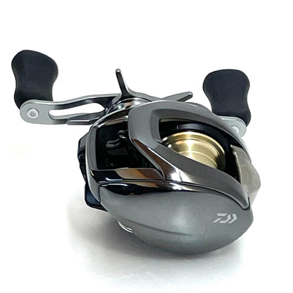 【フィッシング/釣り/釣具/リール】 【ベイトリール/右ハンドル】Daiwa | ダイワ 26スティーズ SV ライト TW 100XXH【尾張小牧店】