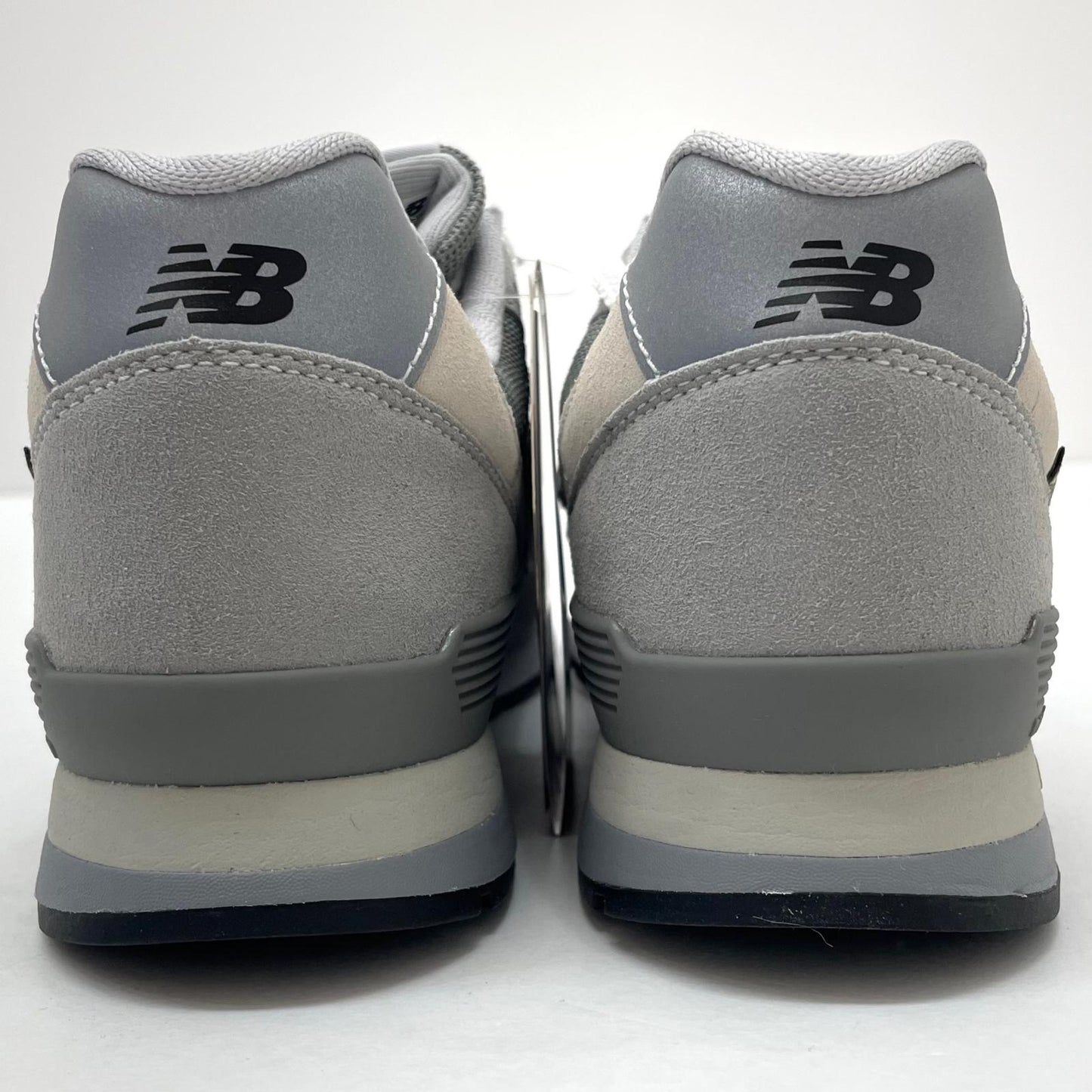 【中古】NEW BALANCE | ニューバランス 996 Gore-Tex TEAM AWAY GREY with SILVER METALLIC and Moonbeam　スニーカー 靴　CM996XA2 グレー 26cm【尾張小牧店】
