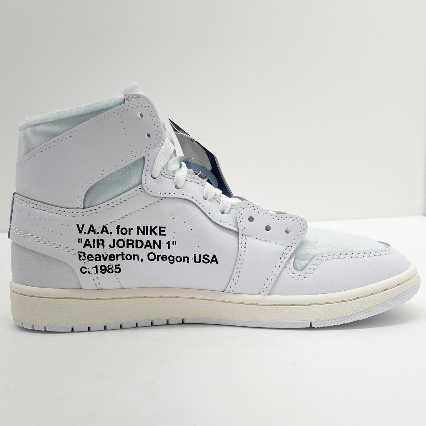 【中古】NIKE×Virgil Abloh Archive (V.A.A.) | ナイキ×ヴァージルアブローアーカイブ Air Jordan 1 Retro High OG 'Alaska'/エアジョーダン1 レトロ ハイ OG "アラスカ" スニーカー 靴　AA3834-100 ホワイト 28cm【尾張小牧店】