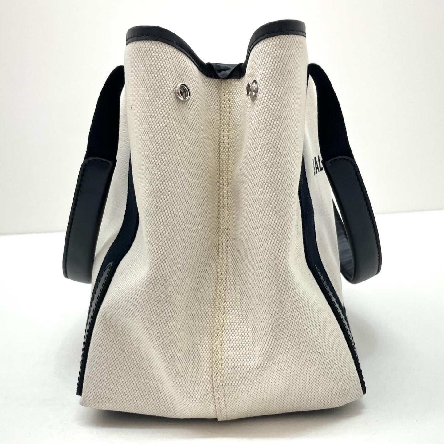 【中古】BALENCIAGA | バレンシアガ　カバスS ハンドバッグ 339933　ホワイト【尾張小牧店】