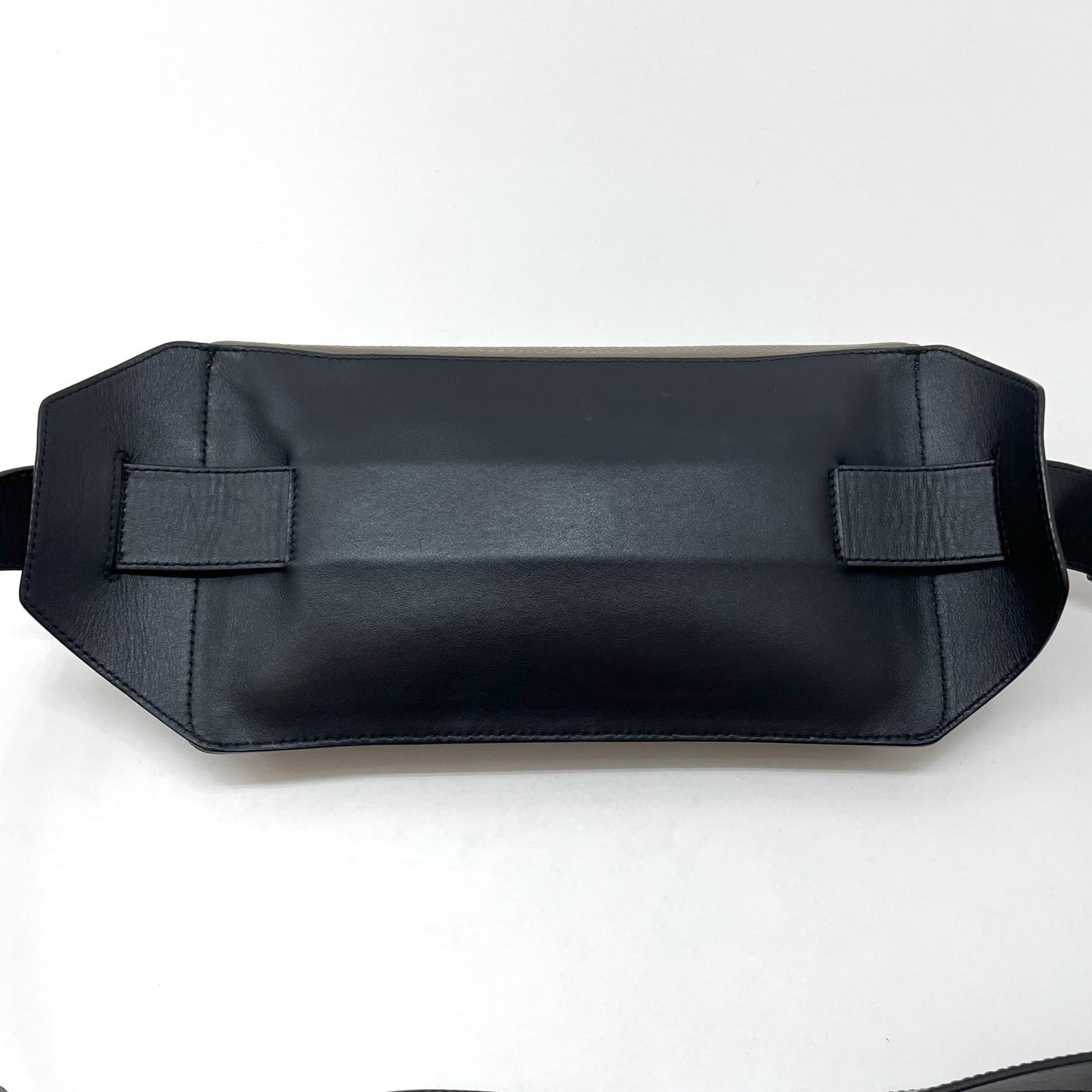 【中古】JIMMY CHOO | ジミーチュウ　オスカー スタースタッズ　ボディバッグ ウエストポーチ　グレー【尾張小牧店】