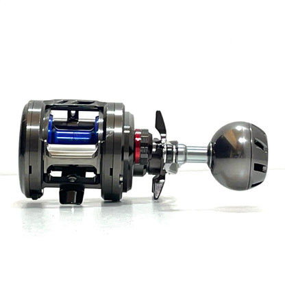 【フィッシング/釣り/釣具/リール】 【ベイトリール/右ハンドル】Daiwa | ダイワ 17ソルティガ BJ 200SH【尾張小牧店】