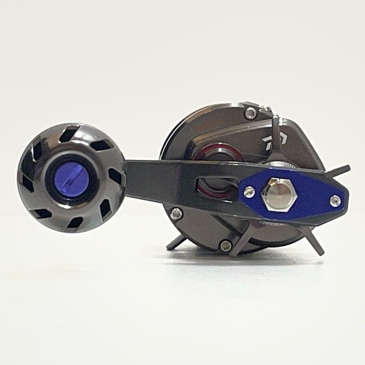 【フィッシング/釣り/釣具/リール】 【ベイトリール/右ハンドル】Daiwa | ダイワ 17ソルティガ BJ 200SH【尾張小牧店】