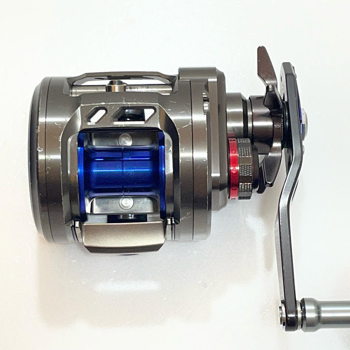 【フィッシング/釣り/釣具/リール】 【ベイトリール/右ハンドル】Daiwa | ダイワ 17ソルティガ BJ 200SH【尾張小牧店】