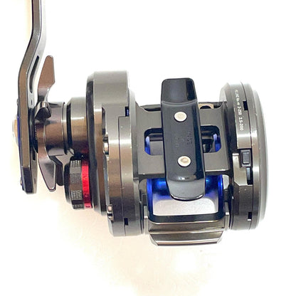 【フィッシング/釣り/釣具/リール】 【ベイトリール/右ハンドル】Daiwa | ダイワ 17ソルティガ BJ 200SH【尾張小牧店】