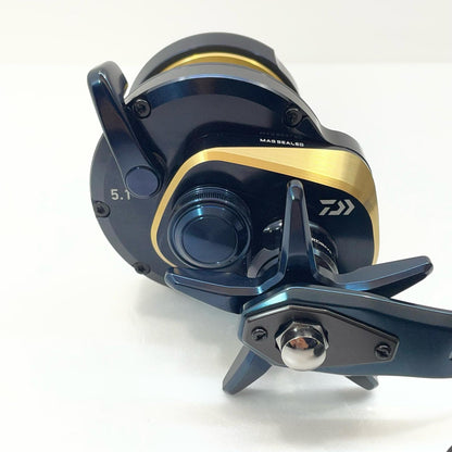 【フィッシング/釣り/釣具/リール】 【ベイトリール/右ハンドル】Daiwa | ダイワ 25ソルティガ 35【尾張小牧店】