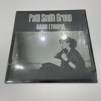 【尾張小牧店】LP PATTI SMITH Radio Ethiopia／パティ・スミス ラジオ・エチオピア AL4097 LP レコード【レトロ】【中古】