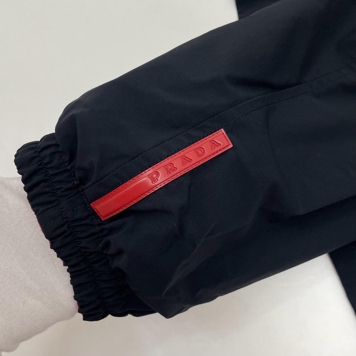 【中古】PRADA | プラダ　リバーシブル ナイロンジャケット ブラック サイズ：M【尾張小牧店】