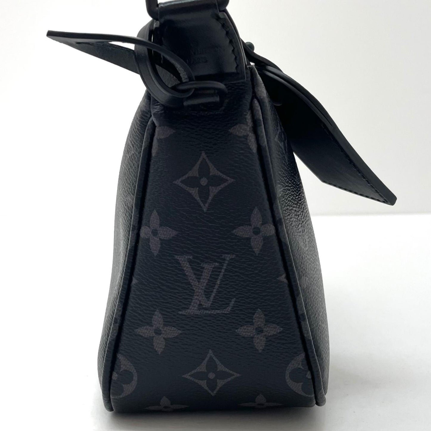 【中古】LOUIS VUITTON | ルイ・ヴィトン　ポシェットアクセソワールXL ショルダーバッグ M11741　ブラック【尾張小牧店】