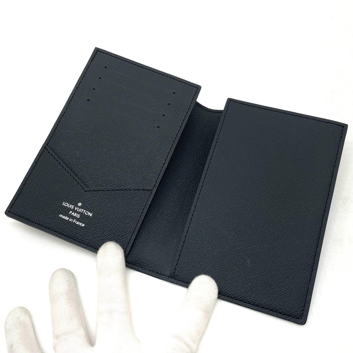 【中古】LOUIS VUITTON | ルイ・ヴィトン　クーヴェルテュール パスポールNM パスポートケース M64501　ブラック【尾張小牧店】