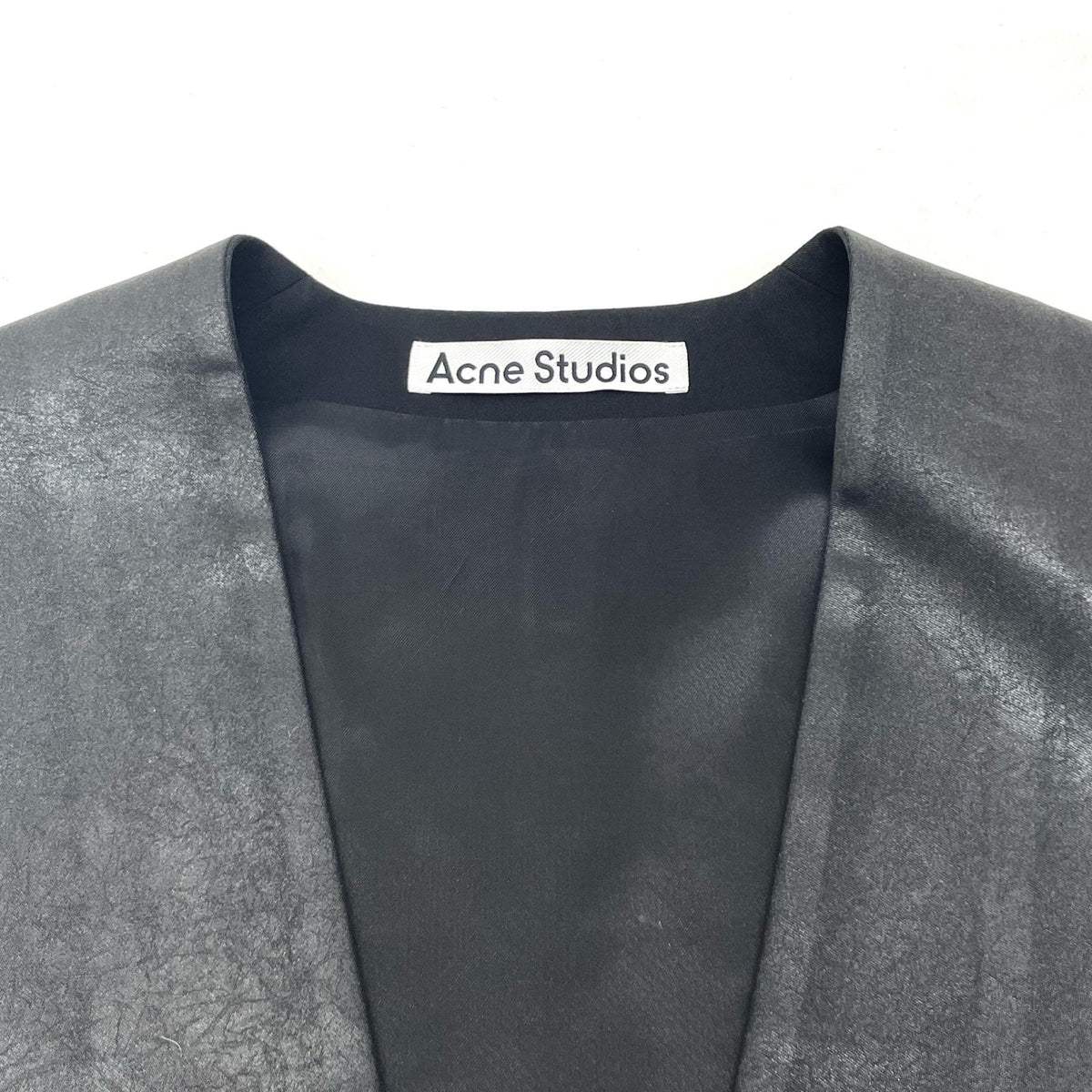 【中古】ACNE STUDIOS | アクネストゥディオズ V NECK VEST ベスト RW-WN-SUIT000033 ブラック サイズ：36【尾張小牧店】