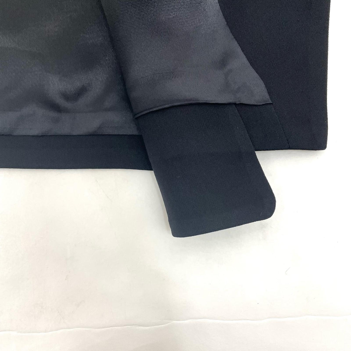 【中古】ACNE STUDIOS | アクネストゥディオズ V NECK VEST ベスト RW-WN-SUIT000033 ブラック サイズ：36【尾張小牧店】