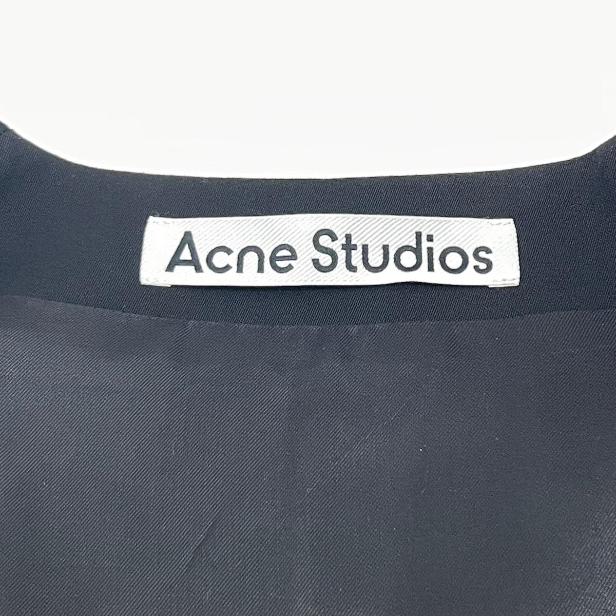 【中古】ACNE STUDIOS | アクネストゥディオズ V NECK VEST ベスト RW-WN-SUIT000033 ブラック サイズ：36【尾張小牧店】