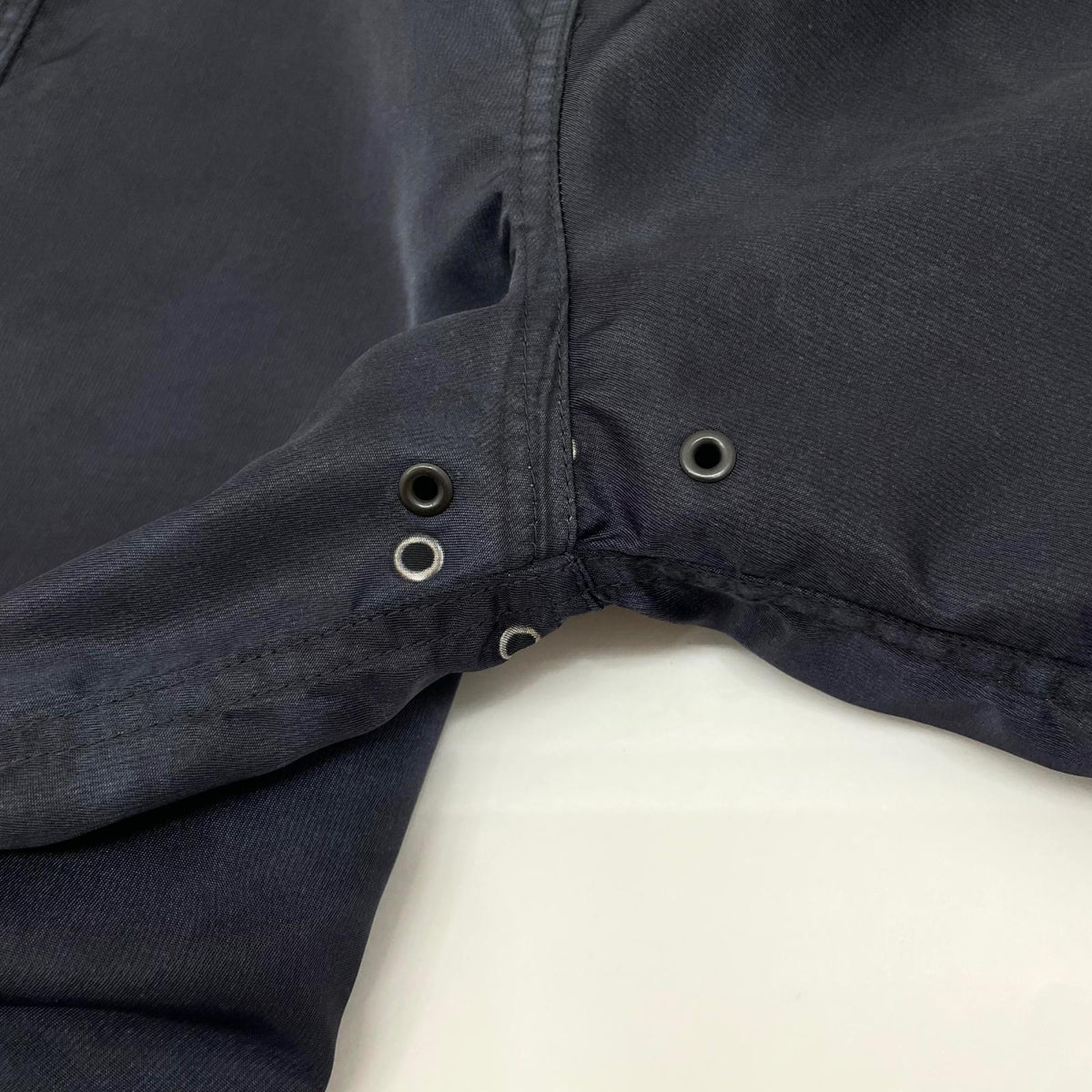 【中古】JUNYA WATANABE×New Manual | ジュンヤワタナベ×ニューマニュアル　26SS New Manual Deck Hook Jacket　ナイロンツイル 転写プリント ブルゾン WQ-J905-100 ネイビー サイズ：M【尾張小牧店】