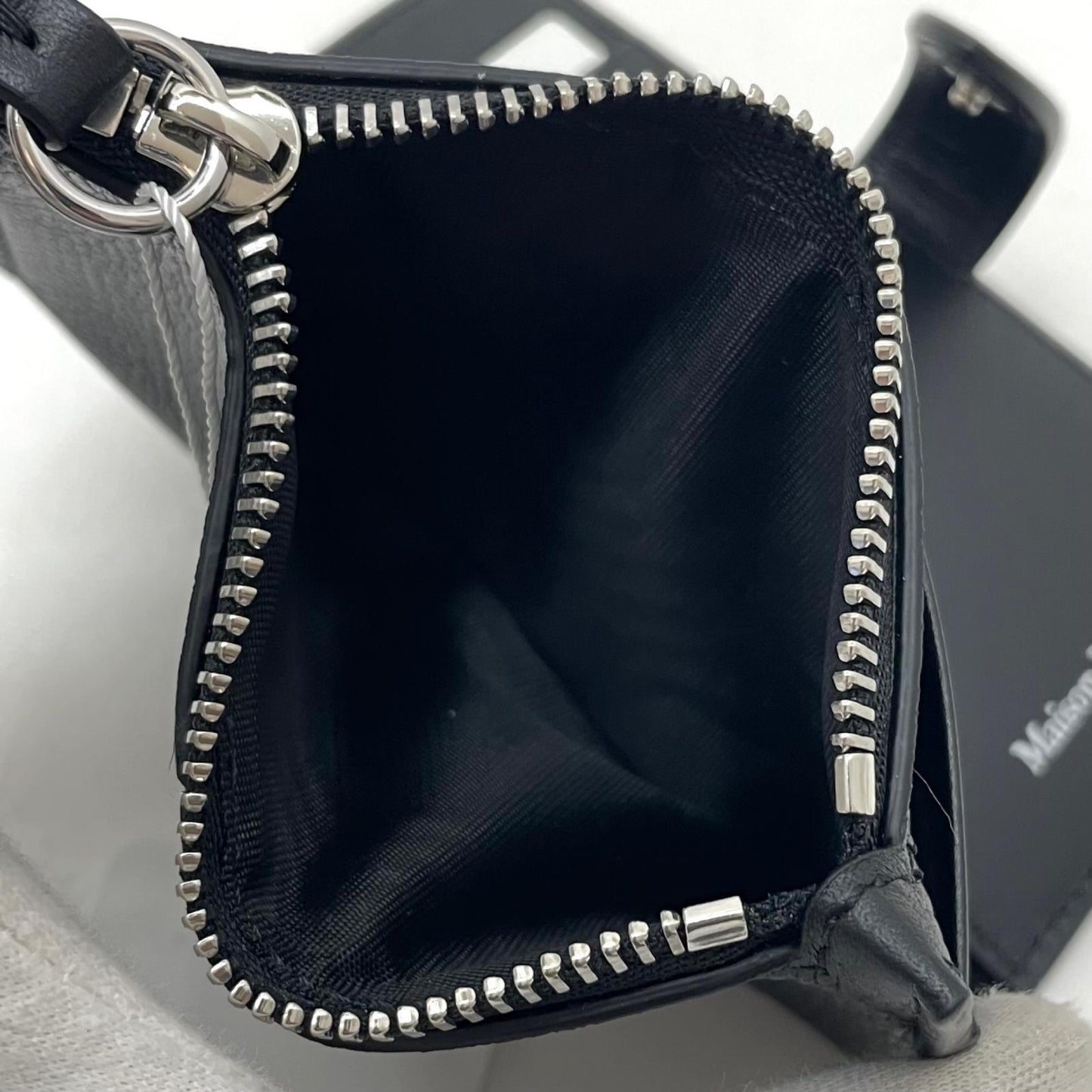 【中古】Maison Margiela | メゾンマルジェラ Card holder + Coin Purse With Zip コインケース SA2VX0009 P7268 ブラック【尾張小牧店】