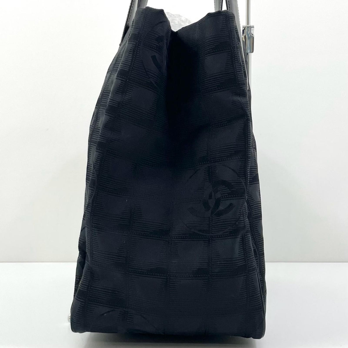 【中古】CHANEL | シャネル ニュートラベルライン トートバッグ ナイロンキャンバス ブラック【尾張小牧店】