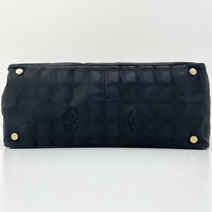 【中古】CHANEL | シャネル ニュートラベルライン トートバッグ ナイロンキャンバス ブラック【尾張小牧店】