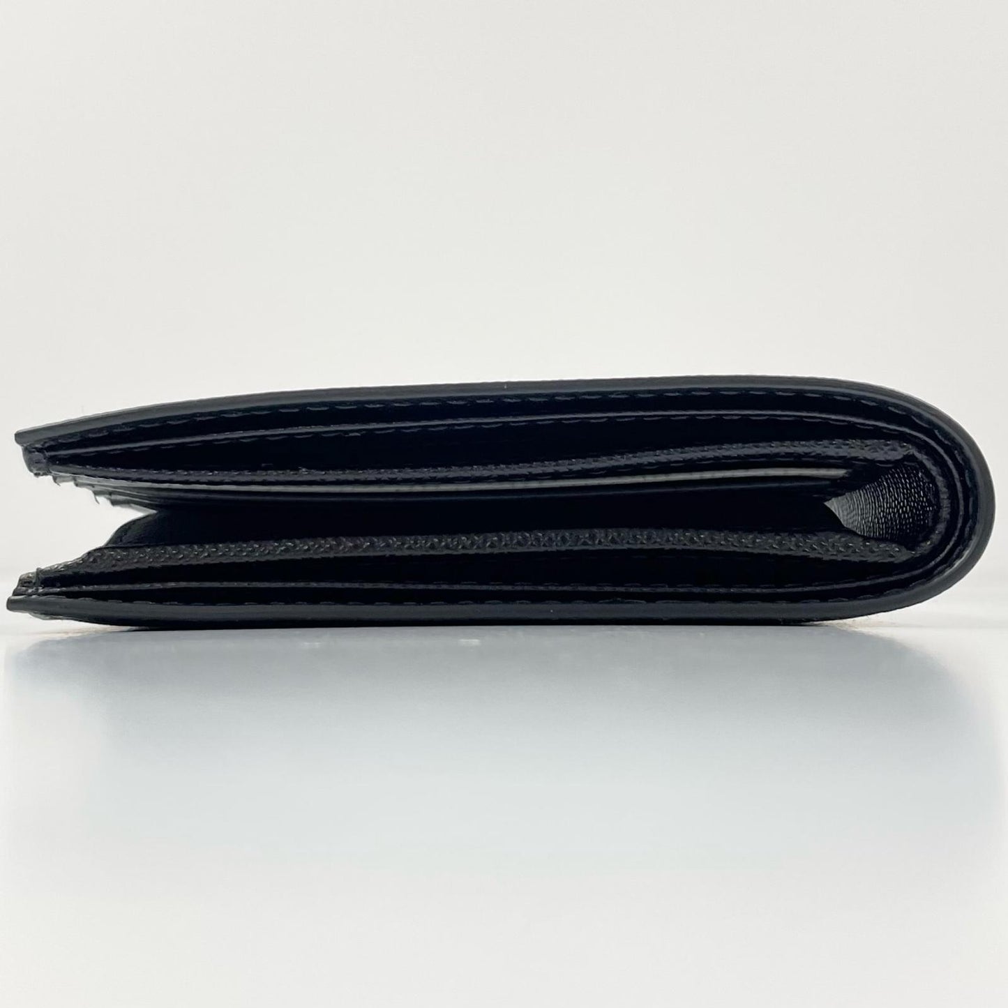 【中古】PRADA | プラダ サフィアーノ 二つ折り財布 2M0738 ブラック【尾張小牧店】