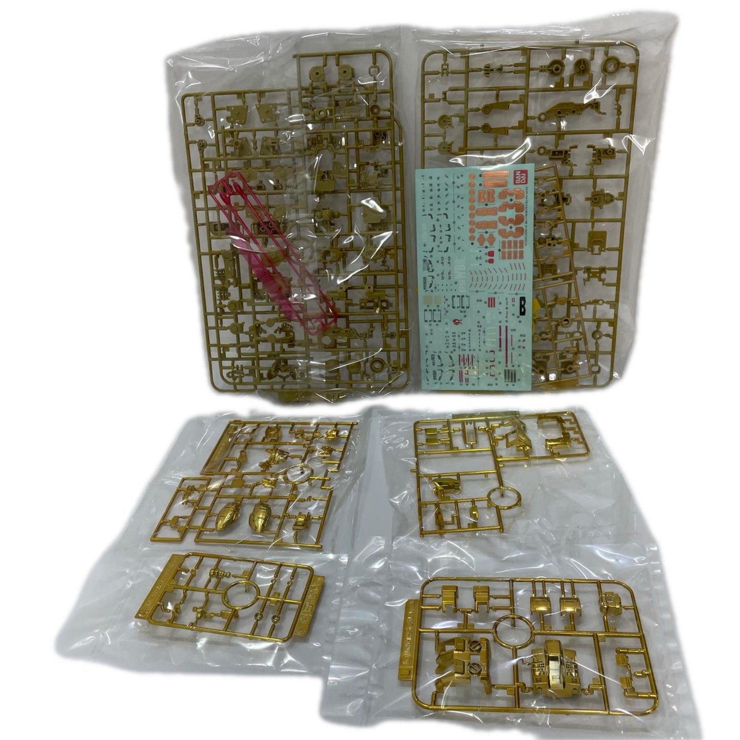 【尾張小牧店】 中古 1/100MGRX-78-2ガンダムVer.3.0ゴールドコーティング 【714】