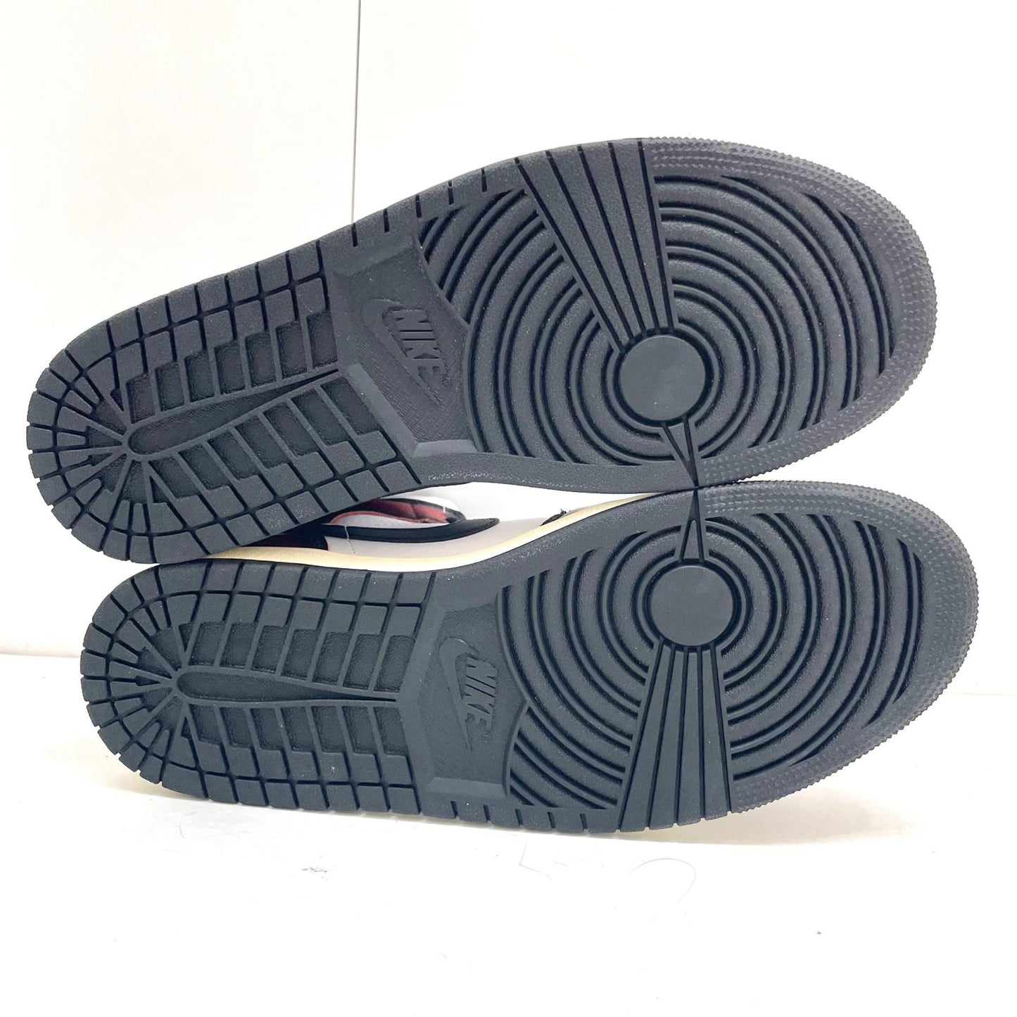 NIKE | ナイキ Air Jordan 1 Mid スニーカー 27.0cm DV9565-006 その他【尾張小牧店】