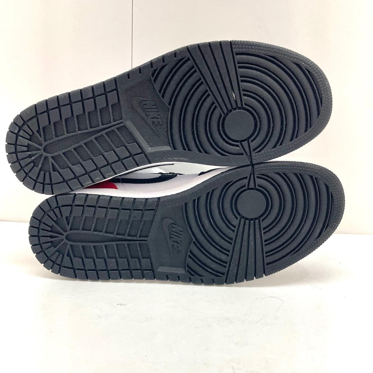NIKE | ナイキ Air Jordan 1 Mid SE スニーカー 27.0cm 852542-100 その他【尾張小牧店】