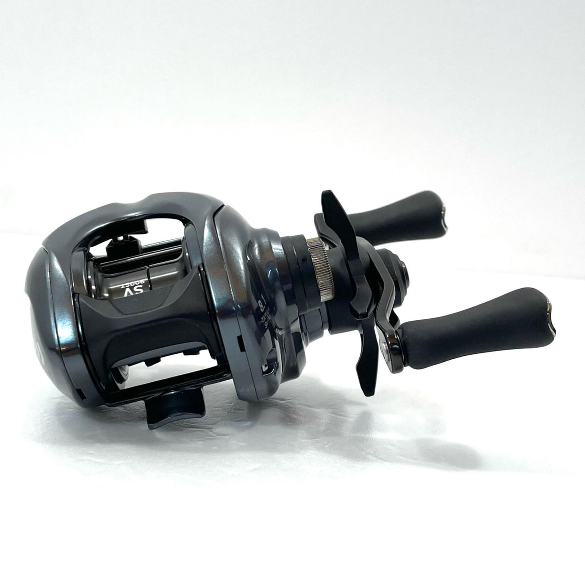 【フィッシング/釣り/釣具/リール】 【ベイトリール/右ハンドル】Daiwa | ダイワ 25タトゥーラ SV TW 100XH【尾張小牧店】