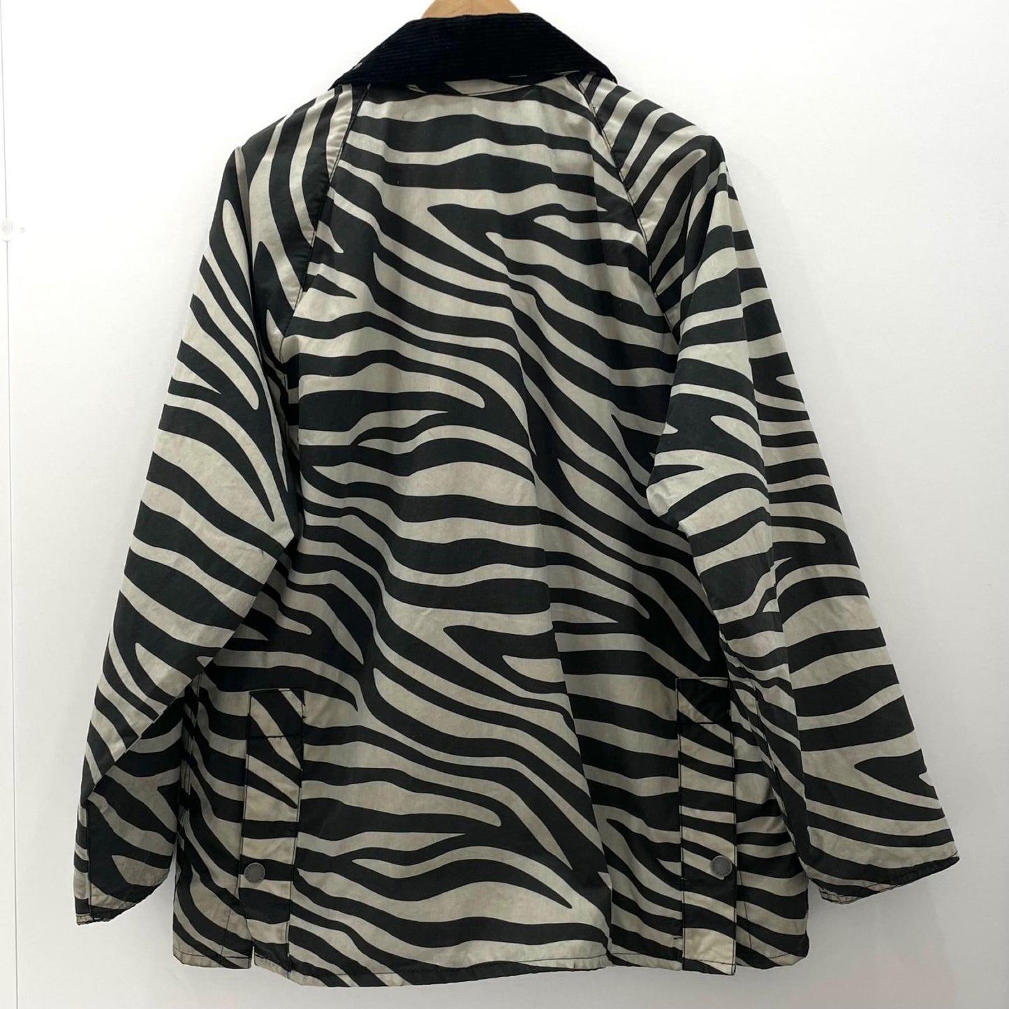 【中古】Barbour×NOAH | バーブァー×ノア　ゼブラ柄 オイルドジャケット MWX1839WH11 ブラック×ホワイト サイズ：M【尾張小牧店】