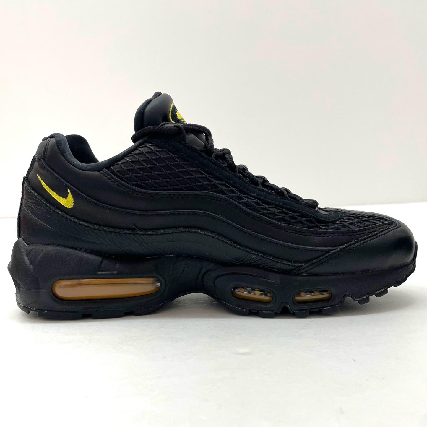 【中古】NIKE×Corteiz | ナイキ×コーテイズ Air Max 95 "Black and Tour Yellow"/エアマックス95 "ブラック アンド ツアーイエロー" スニーカー 靴　FB2709-003 ブラック 26cm【尾張小牧店】