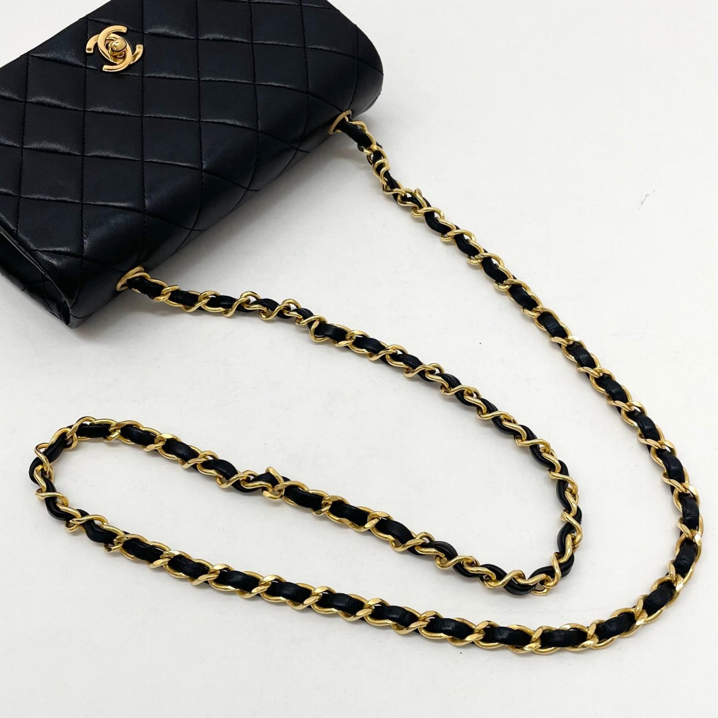 【中古】CHANEL | シャネル　マトラッセ19 ショルダーバッグ ブラック【尾張小牧店】