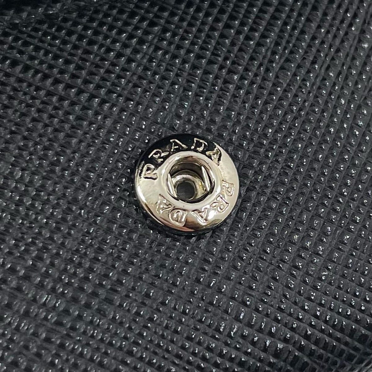 【中古】PRADA | プラダ サフィアーノ トライアングル ロゴ コインケース 2MM935 ブラック【尾張小牧店】