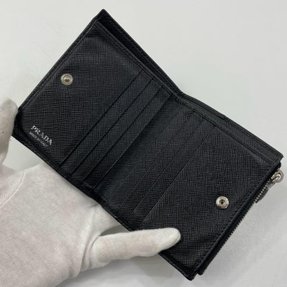 【中古】PRADA | プラダ サフィアーノ トライアングル 二つ折り財布 1ML050 ブラック【尾張小牧店】