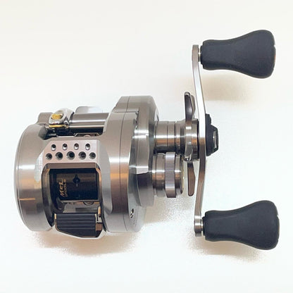 【フィッシング/釣り/釣具/リール】 【ベイトリール/右ハンドル】SHIMANO | シマノ 23カルカッタコンクエストBFS HG【尾張小牧店】