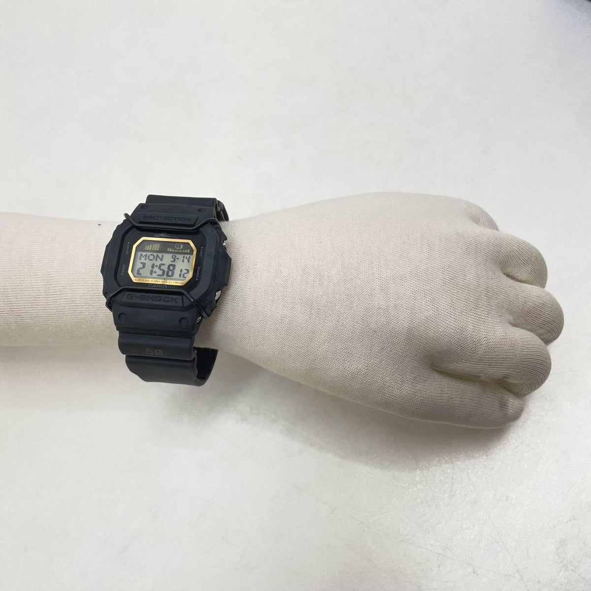 G-SHOCK | ジーショック 腕時計 ブラック【尾張小牧店】