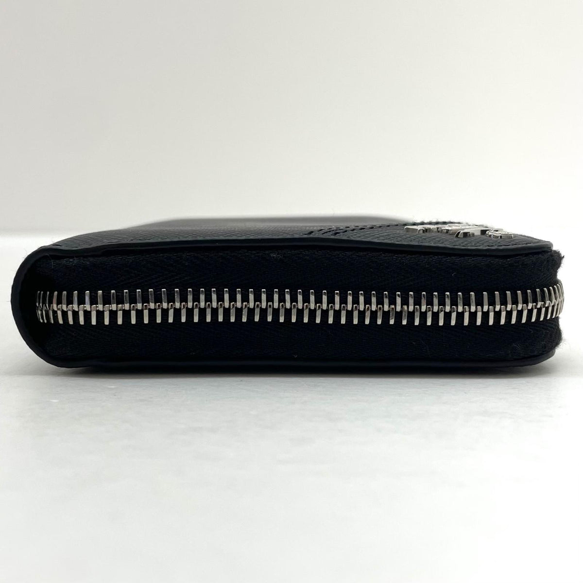 【中古】PRADA | プラダ　サフィアーノ ラウンドファスナー長財布 2ML317　ブラック【尾張小牧店】