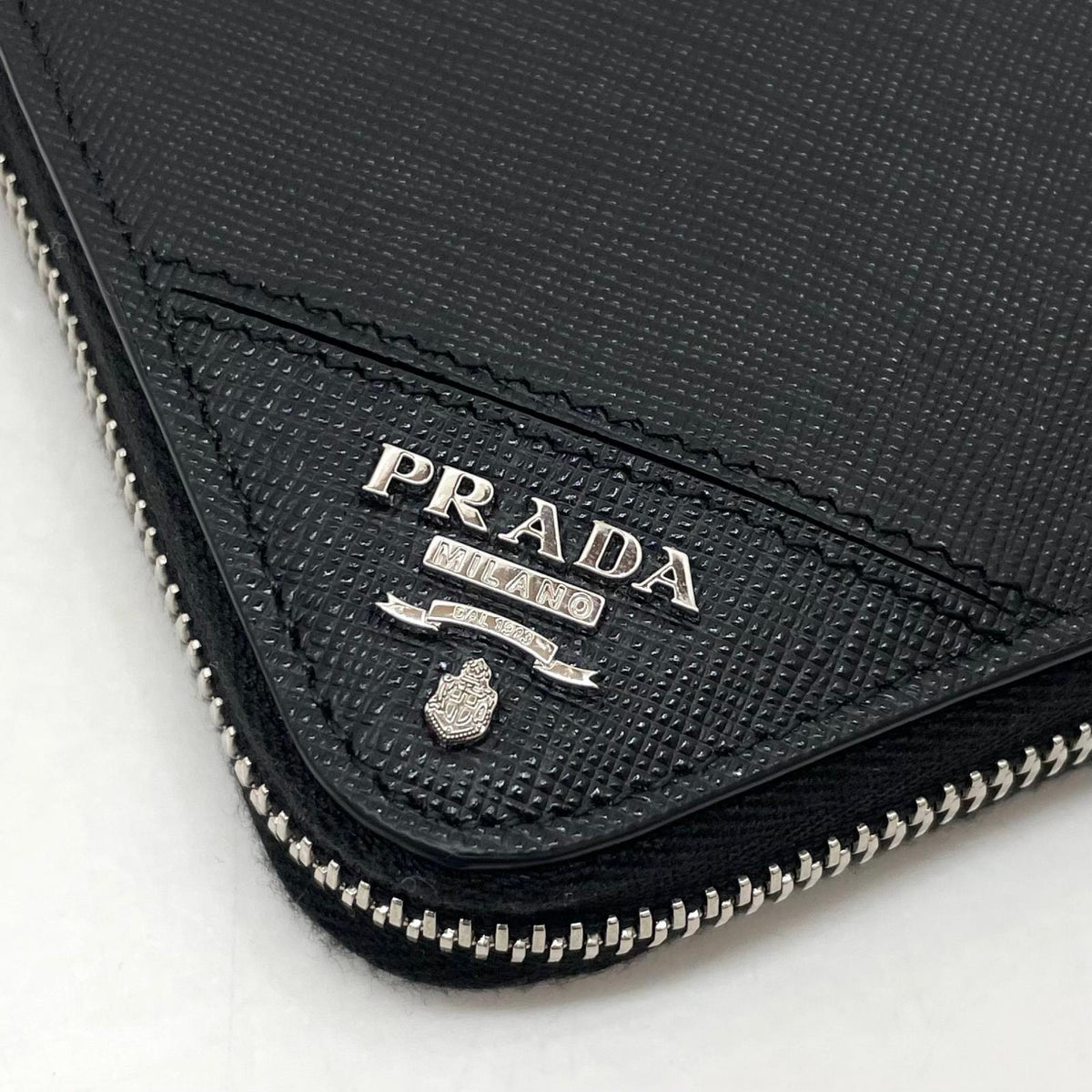 【中古】PRADA | プラダ　サフィアーノ ラウンドファスナー長財布 2ML317　ブラック【尾張小牧店】