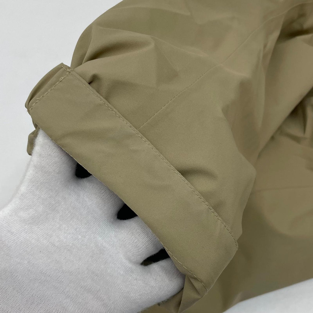 【中古】mont-bell | モンベル パウダーステップ パーカ 中綿ジャケット 1102534 ベージュ サイズ：L【尾張小牧店】