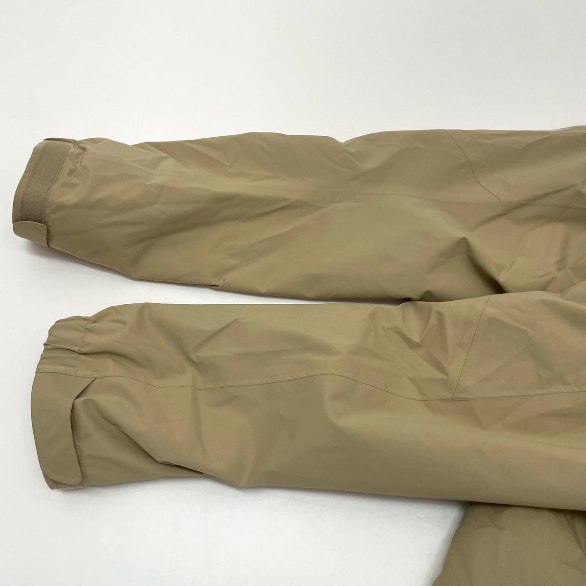 【中古】mont-bell | モンベル パウダーステップ パーカ 中綿ジャケット 1102534 ベージュ サイズ：L【尾張小牧店】