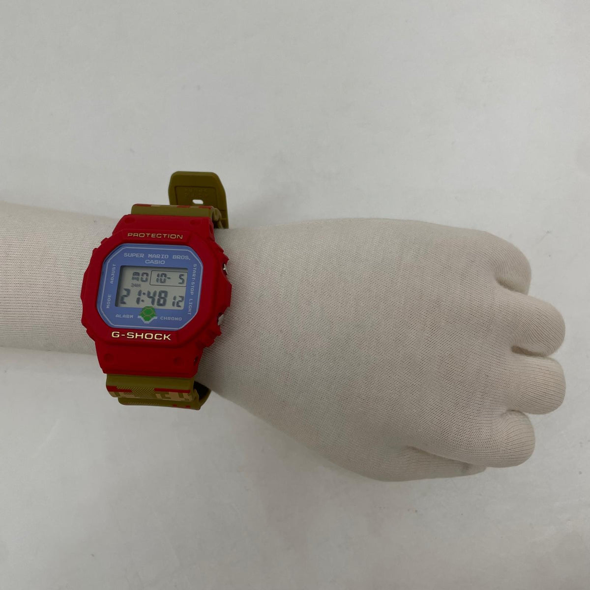 G-SHOCK | ジーショック 腕時計 レッド【尾張小牧店】