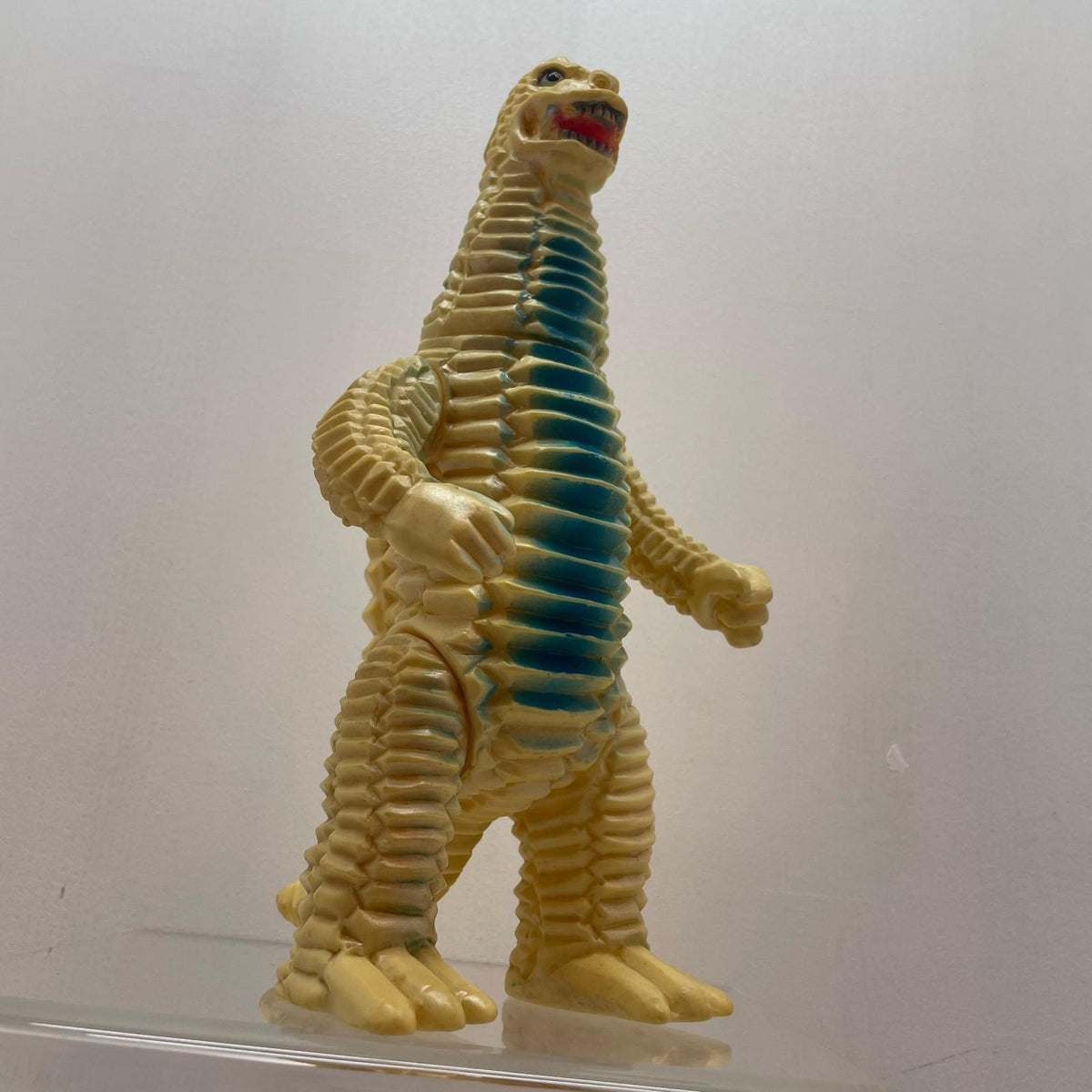 【尾張小牧店】当時物 ブルマァク どくろ怪獣 レッドキング STソフビ クリーム成型×青スプレー ウルトラマン【レトロ】【中古】