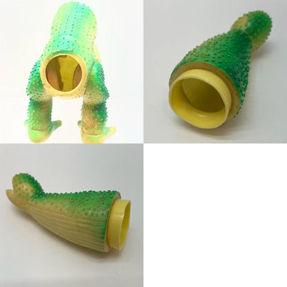 【尾張小牧店】当時物 ブルマァク 汐吹き怪獣 ガマクジラ STソフビ クリーム成型×青スプレー ウルトラマン【レトロ】【中古】