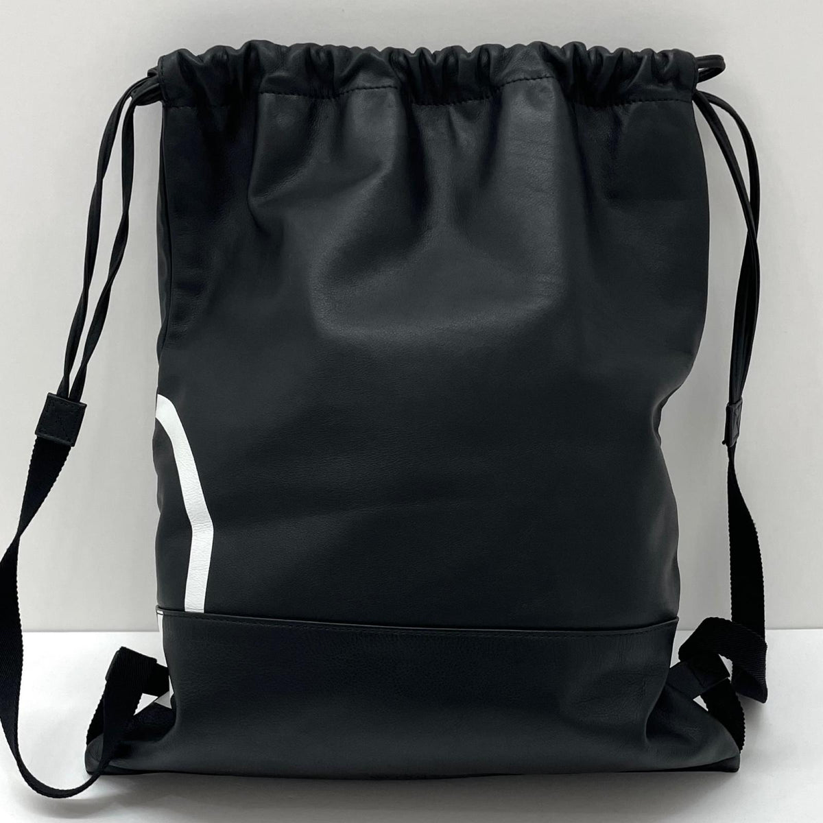 【中古】Valentino Garavani | ヴァレンティノ・ガラヴァーニ V LOGO BACKPACK ナップサック バックパック　リュックサック　ブラック【尾張小牧店】
