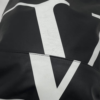 【中古】Valentino Garavani | ヴァレンティノ・ガラヴァーニ V LOGO BACKPACK ナップサック バックパック　リュックサック　ブラック【尾張小牧店】