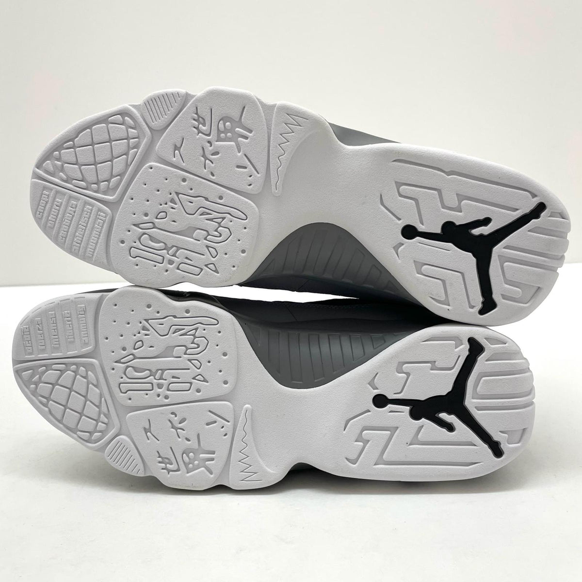 【中古】NIKE | ナイキ AIR JORDAN RETRO 9 RETRO "PARTICLE GREY"/エアジョーダン 9 レトロ "パーティクル グレー" スニーカー 靴　CT8019-060 ブラック 30cm【尾張小牧店】【専】