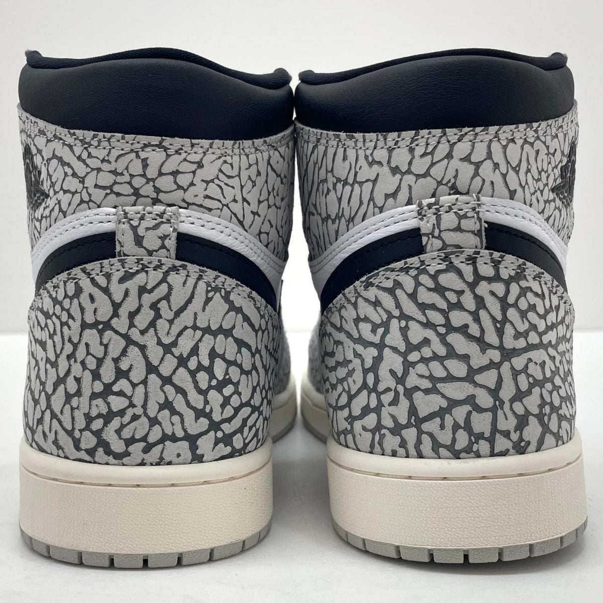 【中古】NIKE | ナイキ Air Jordan 1 High OG "White Cement/Safari"　エアジョーダン1 ハイ OG "ホワイトセメント/サファリ"　スニーカー 靴　DZ5485-052 グレー×ホワイト×ブラック 30cm【尾張小牧店】【専】