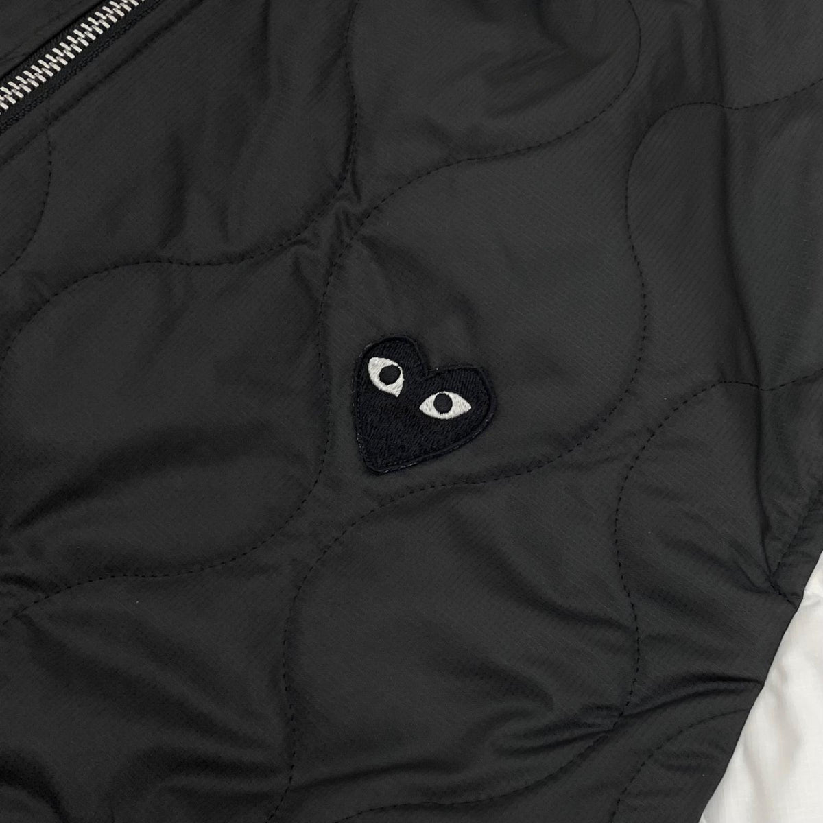 【中古】PLAY COMME des GARCONS | プレイコムデギャルソン AX-J001-051 キルティングジャケット ブラック×ホワイト サイズ：XL【尾張小牧店】