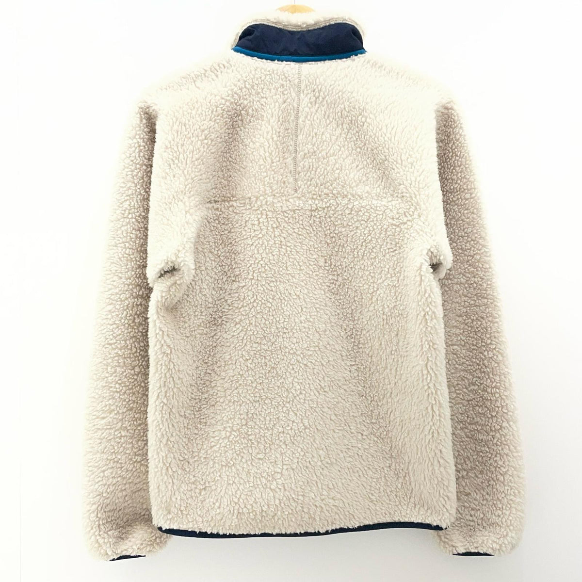 【中古】patagonia | パタゴニア レトロジャケット その他トップス ホワイト【尾張小牧店】