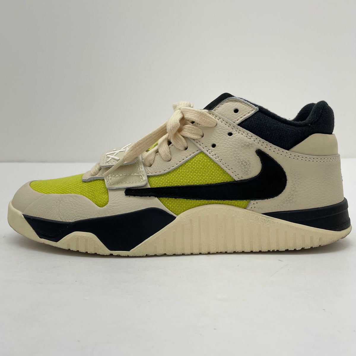 【中古】NIKE×Travis Scott | ナイキ×トラヴィススコット Jordan Jumpman Jack TR CJ1 T-Rexx Bright Cactus/ジョーダン ジャンプマンジャック TR CJ1 T-Rexx "ブライトカクタス" スニーカー 靴 FZ8117-102 ベージュ×イエロー×ブラック 26.5cm【尾張小牧店】
