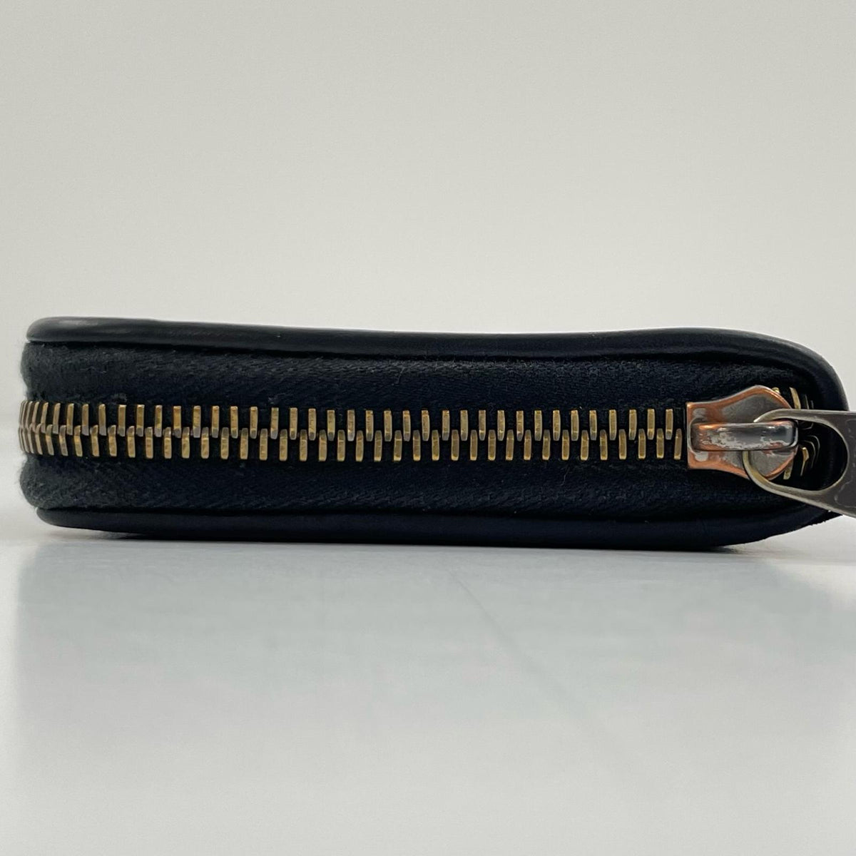 【中古】BOTTEGA VENETA | ボッテガヴェネタ イントレチャート コンパクトウォレット ラウンドファスナー 二つ折り財布 ブラック【尾張小牧店】