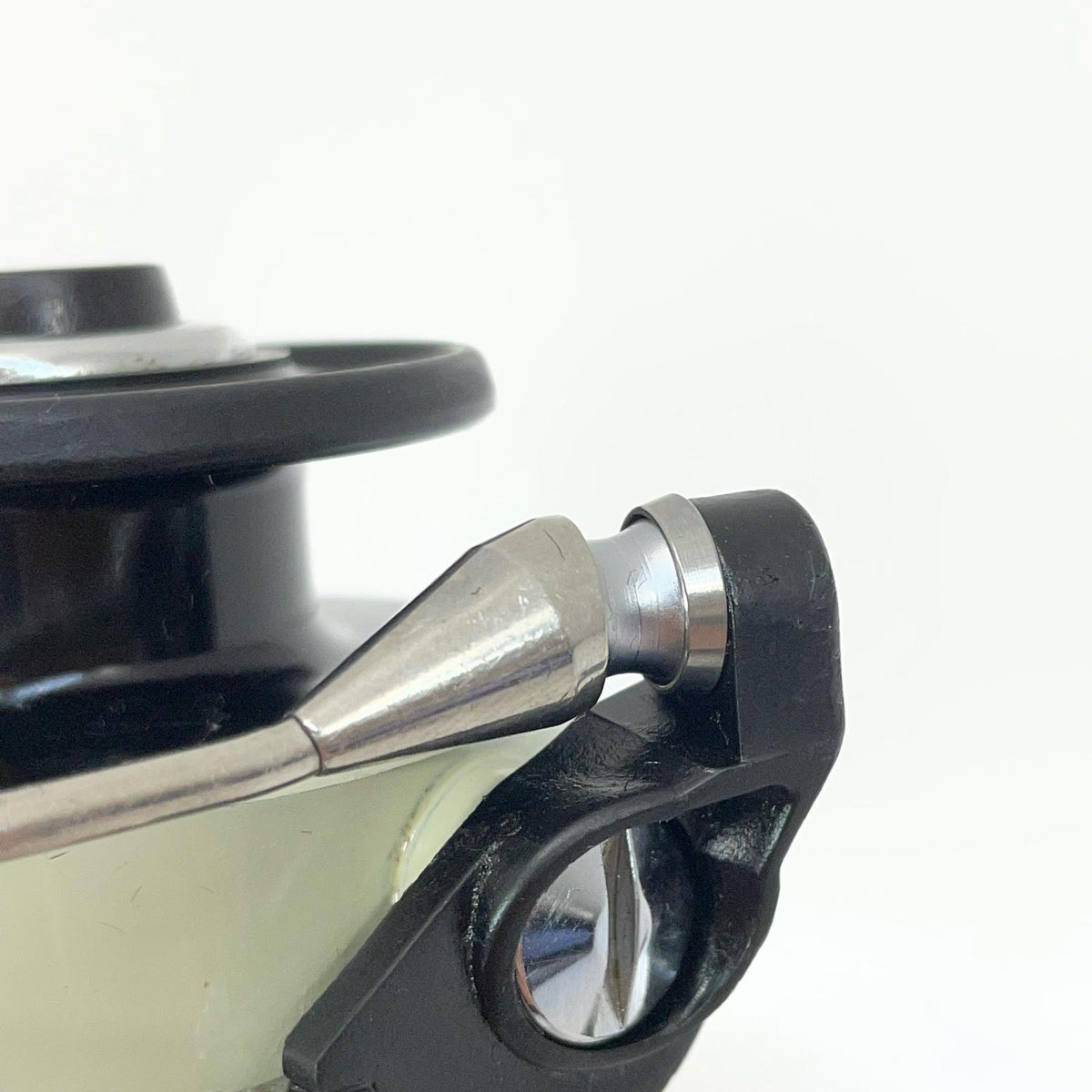 【フィッシング/釣り/釣具/リール】 【スピニングリール】AbuGarcia | アブガルシア ※付属品なし ゼブコ カーディナル3【尾張小牧店】